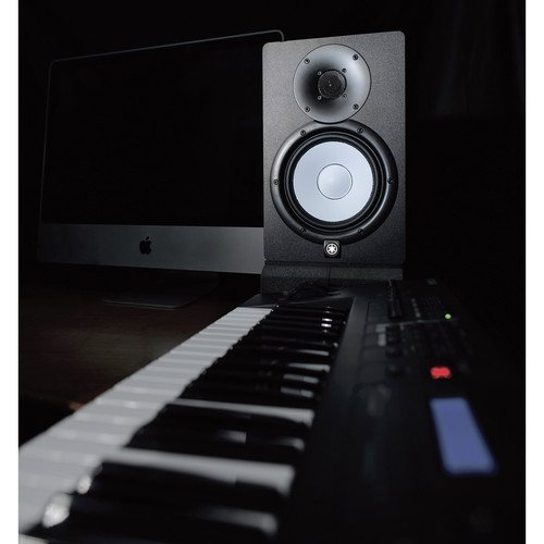 Yamaha HS7MP 6,5" Powered Studio Monitor, Black Cabinet, White Polypropylene Woofer And Newly Designed Dome Tweeter, Bi-Amp Power Amplifiers - Matched Pair - Yamaha Commercial Audio Systems, Inc.
