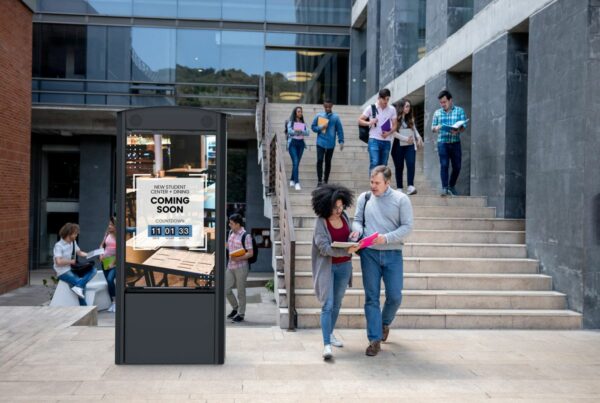 Peerless KOP55XHB-S Smart City Kiosk with 55" Xtreme High-Bright Outdoor Display (Silver) - Peerless